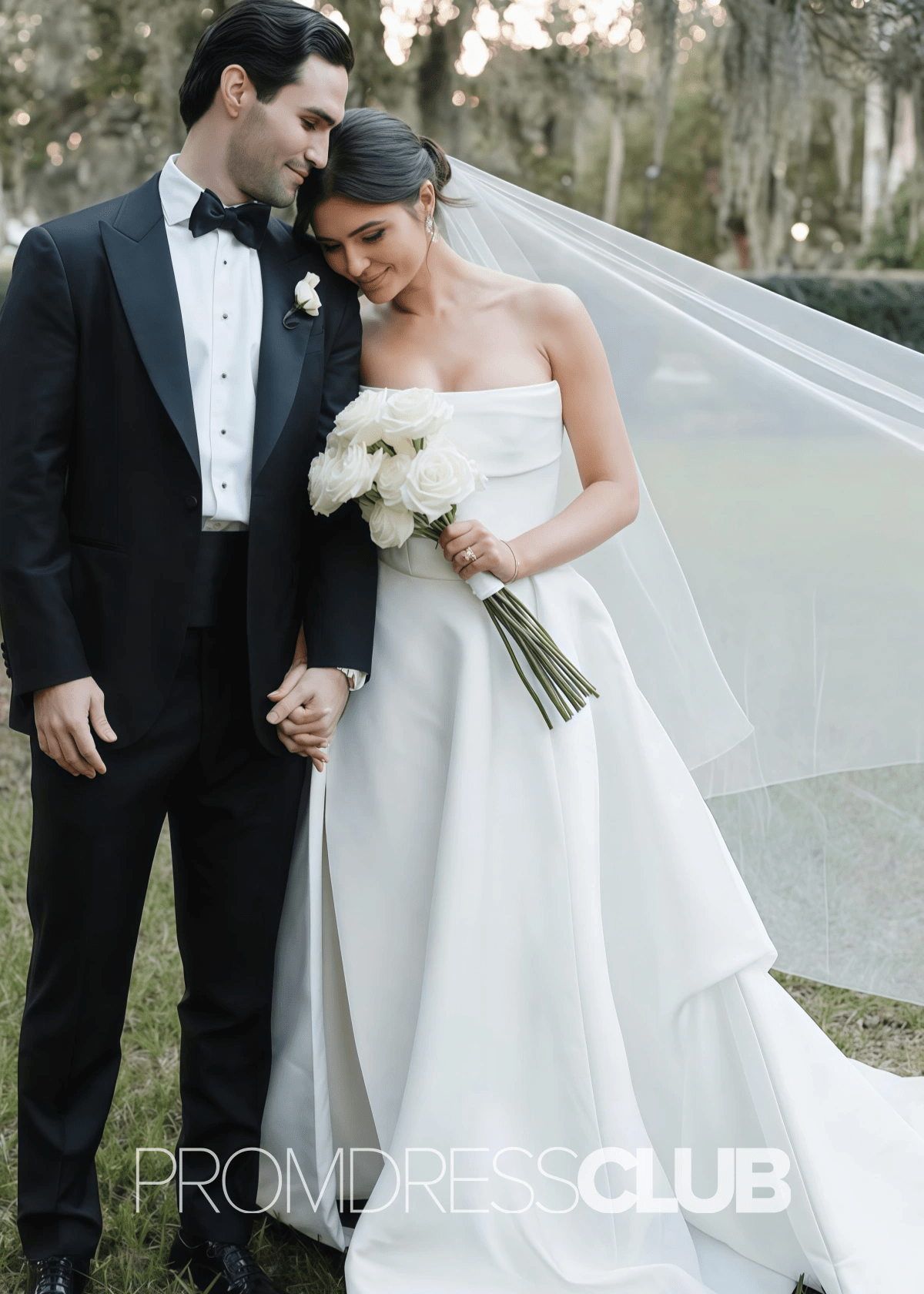 Ella |Beach White Simple Wedding Dresses Mermaid Strapless Satin with Slit - White - PromDressClub