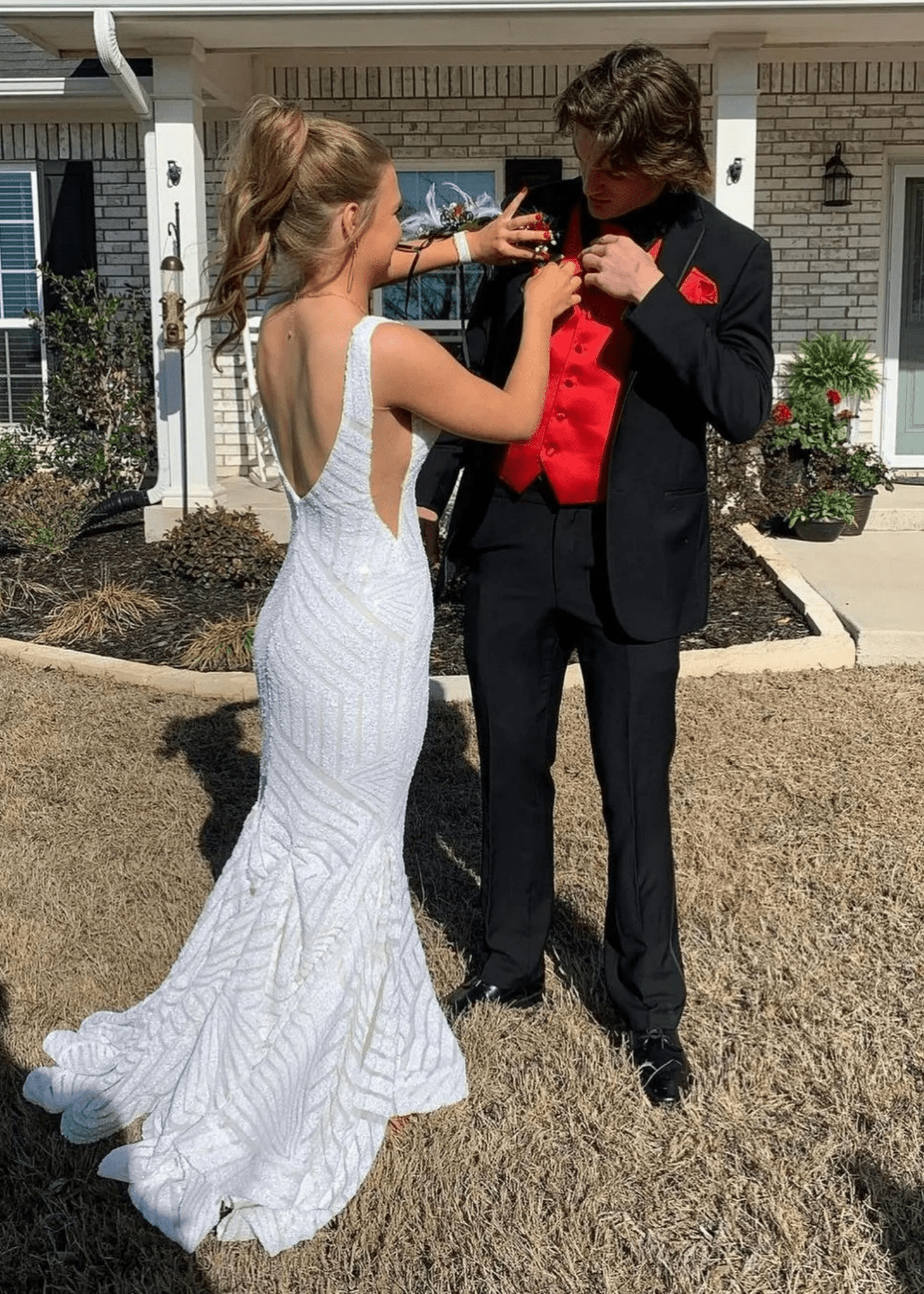 Joyce | Trumpet/Mermaid V Neck Orange White Sequin Prom Dress with Train - White - PromDressClub