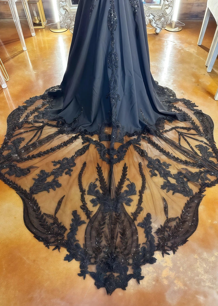 Martina | Plus Size Black and White Mermaid V Neck Wedding Dress with Long Train - White - PromDressClub